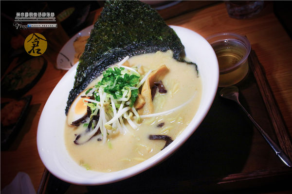 倉麵屋~桃園中壢(起源日本 歸根花蓮 散葉中壢有故事的排隊拉麵)