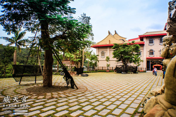威天宮|桃園市龜山區唐式建築不燒香環保廟宇;東南亞室內最高大關聖帝君法像;來了就要許願,然後努力實踐它。