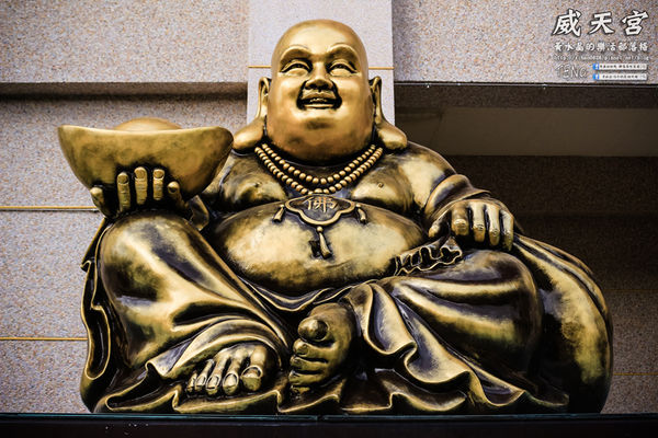 威天宮|桃園市龜山區唐式建築不燒香環保廟宇;東南亞室內最高大關聖帝君法像;來了就要許願,然後努力實踐它。