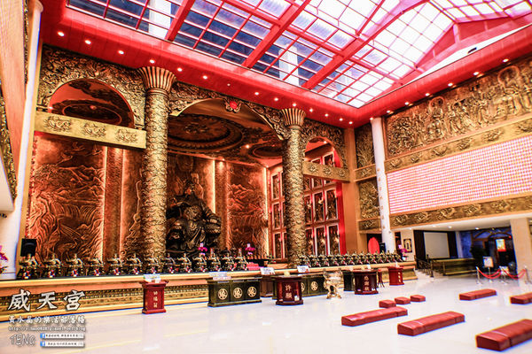 威天宮|桃園市龜山區唐式建築不燒香環保廟宇;東南亞室內最高大關聖帝君法像;來了就要許願,然後努力實踐它。