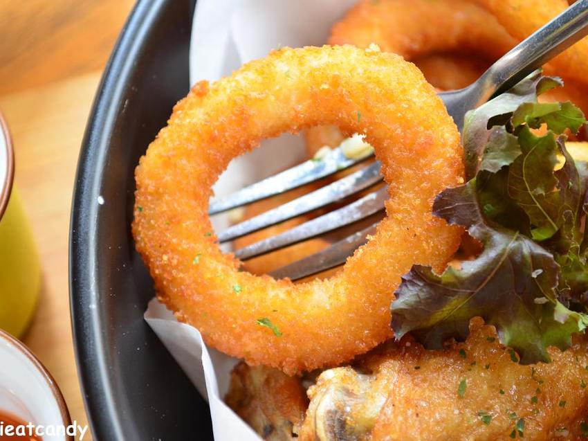 一中美食_Gray House 灰房子│台中義式料理推薦！澎湃的海鮮披薩，還有超牽絲的乳酪條~ - 愛伊特candy的分享樂園