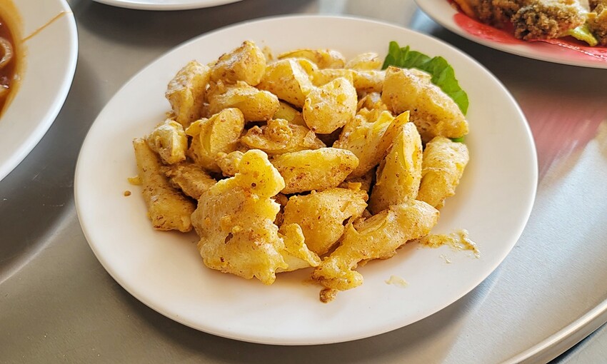 南投縣埔里鎮藏匿在筊白筍田中央的活魚料理，想吃記得先預約！！！