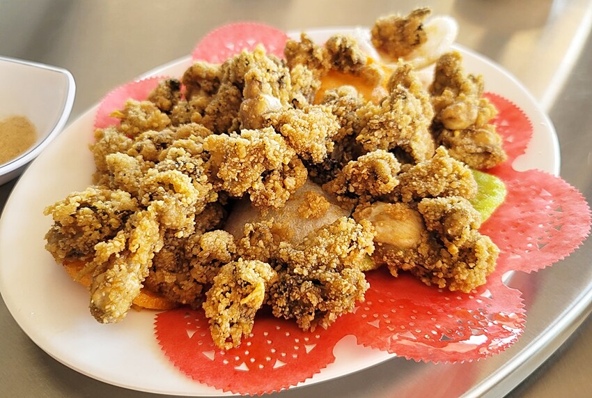 南投縣埔里鎮藏匿在筊白筍田中央的活魚料理，想吃記得先預約！！！