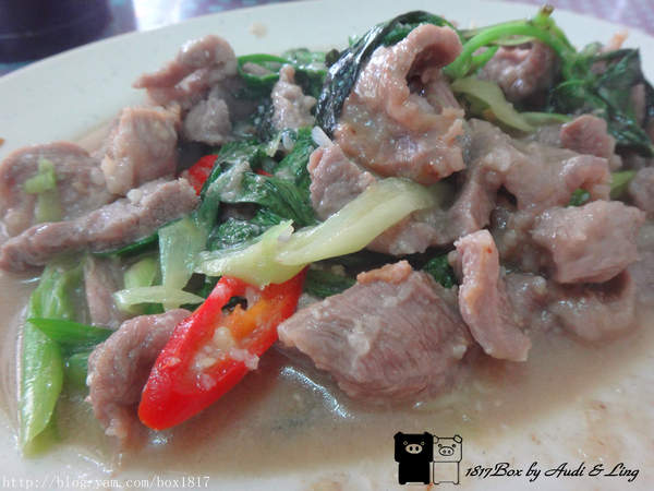 【苗栗。頭屋】阿玉麵館。豬頭肉麵。飄香30年的好滋味