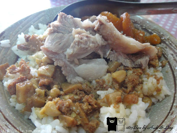 【苗栗。頭屋】阿玉麵館。豬頭肉麵。飄香30年的好滋味