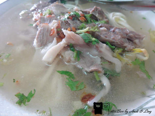【苗栗。頭屋】阿玉麵館。豬頭肉麵。飄香30年的好滋味