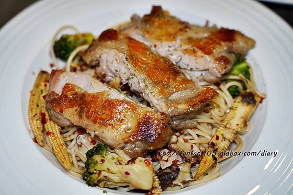 【板橋美食】翁林.林Café #早午餐 #義大利麵 #燉飯 #下午茶 #新埔站 #寵物友善餐廳 (16).JPG