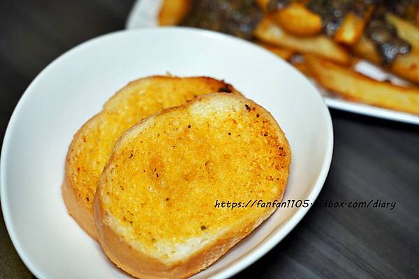 【板橋美食】翁林.林Café #早午餐 #義大利麵 #燉飯 #下午茶 #新埔站 #寵物友善餐廳 (11).JPG