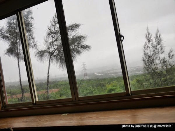 岳家庄夜景咖啡廳：【食記】台中岳家庄夜景咖啡廳.夜生活@沙鹿東海藝術街&都會公園後山 : 以咖啡,輕食,披薩與鐵塔佐海線夜景…