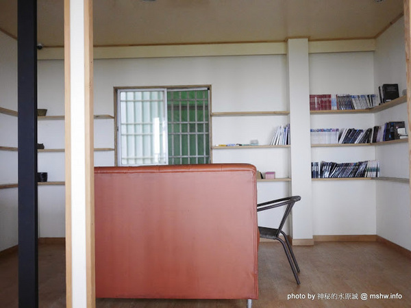 岳家庄夜景咖啡廳：【食記】台中岳家庄夜景咖啡廳.夜生活@沙鹿東海藝術街&都會公園後山 : 以咖啡,輕食,披薩與鐵塔佐海線夜景…