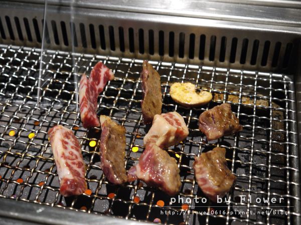 【台中│西屯】黑鑽双響新登場！頂級味覺享受。原燒優質原味燒肉-台中市政北店