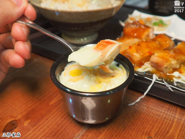 三郎食府:三郎食府,滷豬排醬汁好入味,還有熱炒菜色~