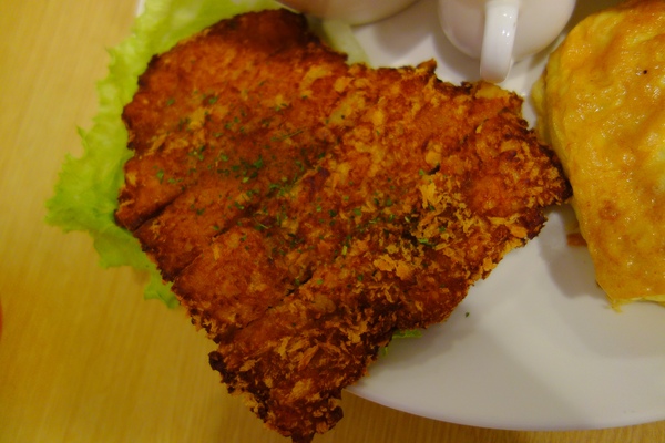 咖啡家coffee+(漢口店)：1040502[官本金文愛台灣]台中市北區咖啡家coffee+漢口店早午餐或下午茶平價高CP值便宜又大碗的餐點學生小資上班族最愛