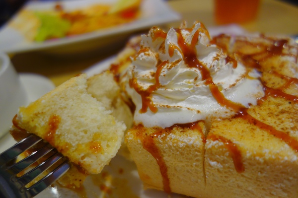 咖啡家coffee+(漢口店)：1040502[官本金文愛台灣]台中市北區咖啡家coffee+漢口店早午餐或下午茶平價高CP值便宜又大碗的餐點學生小資上班族最愛