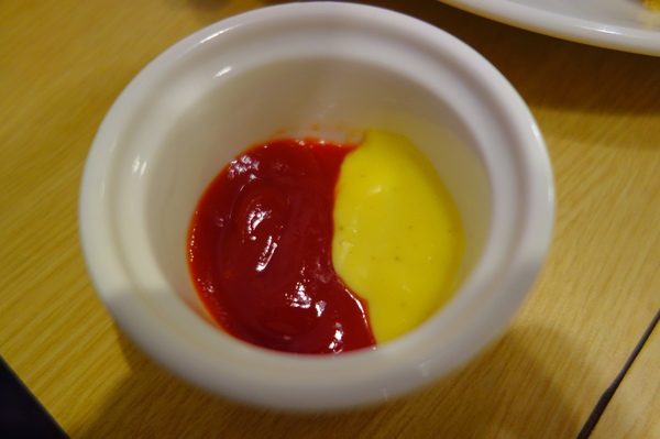 咖啡家coffee+(漢口店)：1040502[官本金文愛台灣]台中市北區咖啡家coffee+漢口店早午餐或下午茶平價高CP值便宜又大碗的餐點學生小資上班族最愛