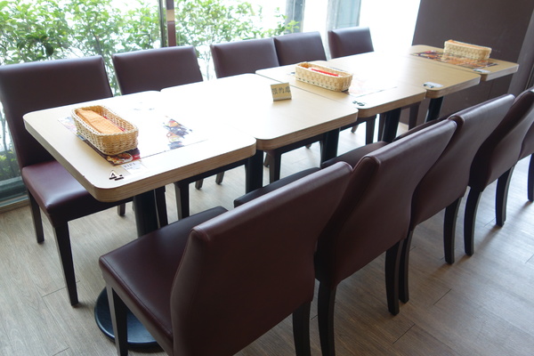 咖啡家coffee+(漢口店)：1040502[官本金文愛台灣]台中市北區咖啡家coffee+漢口店早午餐或下午茶平價高CP值便宜又大碗的餐點學生小資上班族最愛