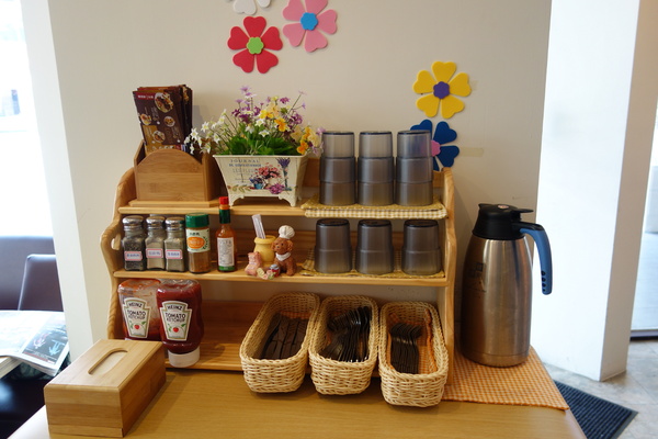 咖啡家coffee+(漢口店)：1040502[官本金文愛台灣]台中市北區咖啡家coffee+漢口店早午餐或下午茶平價高CP值便宜又大碗的餐點學生小資上班族最愛