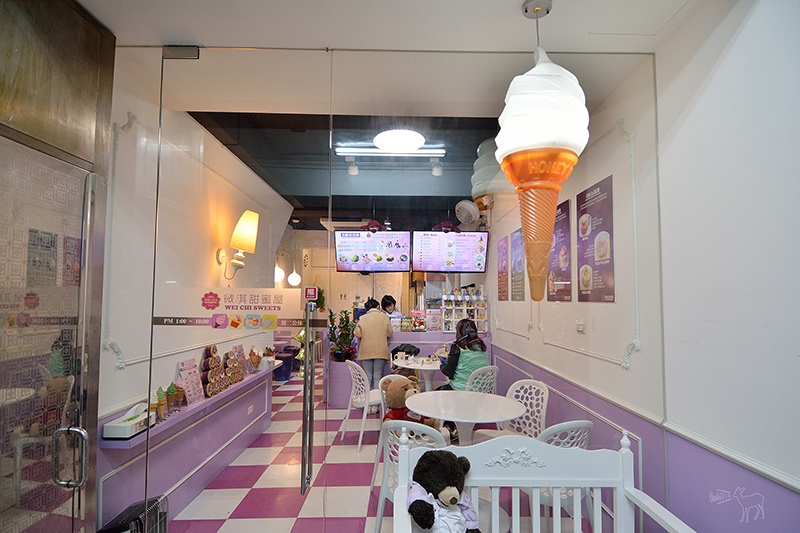 微淇甜蜜屋 草莓森林鬆餅塔,用掉一整盒的草莓!草莓霜淇淋,板橋南雅夜市美食甜點