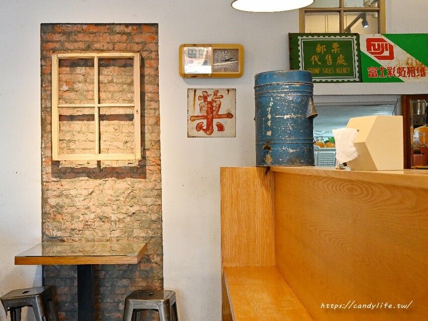 剛好冰果室｜夢幻白草莓雪花冰新登場，滿滿草莓超吸睛！季節限定，一週只賣這三天，限量販售～