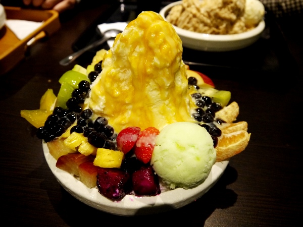 剛好冰果室：[台中北屯區]剛好冰果室，冰品搭配，恰如其名的剛好!剛好旁邊就是文昌國小，剛好賞個花...