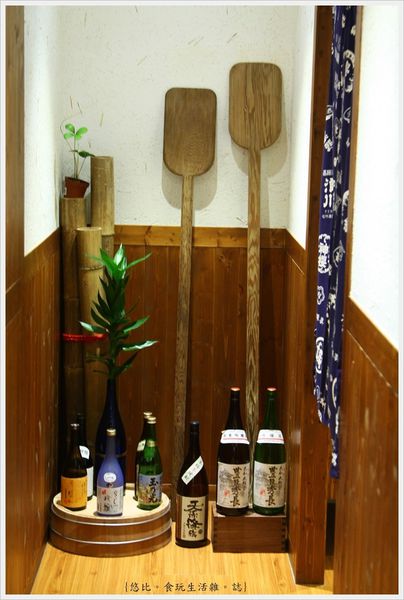 樂座爐端燒 崇德-店內裝飾-1.JPG 樂座爐端燒 崇德-店內裝飾-1.JPG