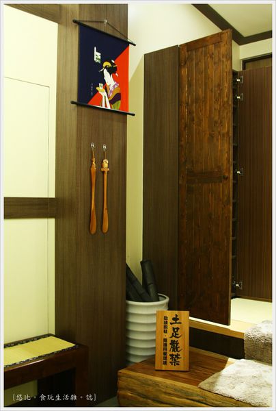 樂座爐端燒 崇德-2F-拖鞋玄關處.JPG 樂座爐端燒 崇德-2F-拖鞋玄關處.JPG