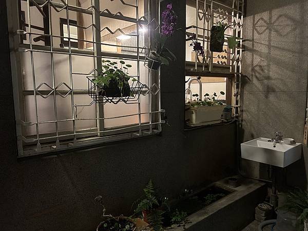 台南必去懷舊冰店！杯子和糖，古樸老屋雪花冰，喚起五六七年級共鳴！