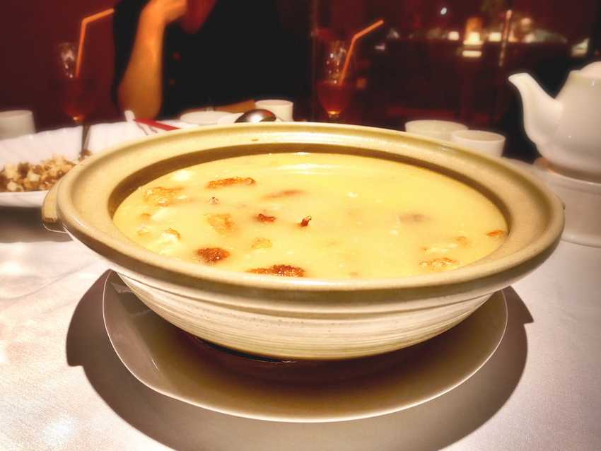 [台北內湖] 櫻桃鴨一鴨三吃片鴨秀 / 水源麗緻婚宴會館 / 烤鴨酥脆肥滋滋 / 母親節父親節吃好吃滿 / 吃櫻桃鴨不用去宜蘭