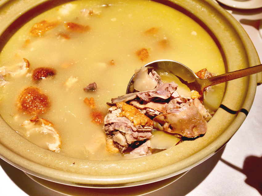 [台北內湖] 櫻桃鴨一鴨三吃片鴨秀 / 水源麗緻婚宴會館 / 烤鴨酥脆肥滋滋 / 母親節父親節吃好吃滿 / 吃櫻桃鴨不用去宜蘭