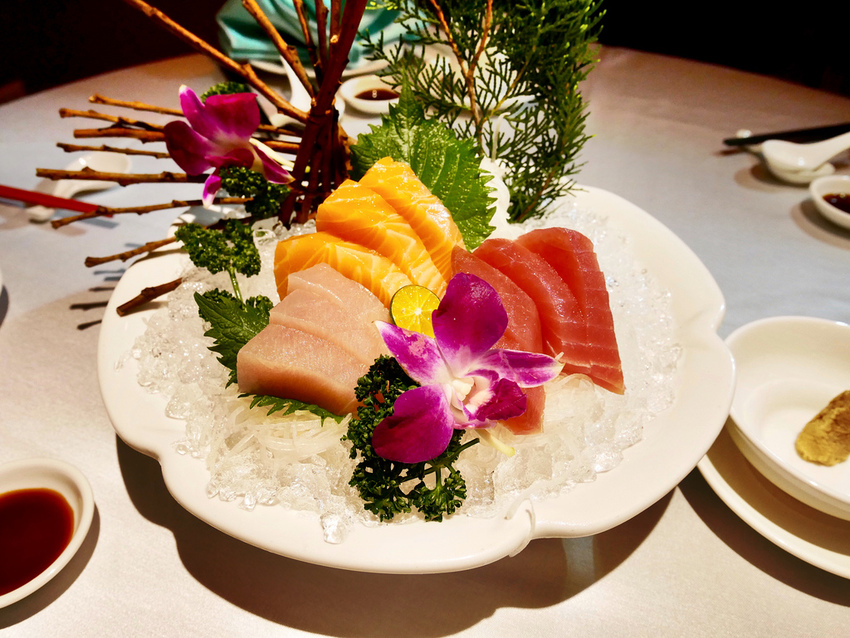 [台北內湖] 櫻桃鴨一鴨三吃片鴨秀 / 水源麗緻婚宴會館 / 烤鴨酥脆肥滋滋 / 母親節父親節吃好吃滿 / 吃櫻桃鴨不用去宜蘭