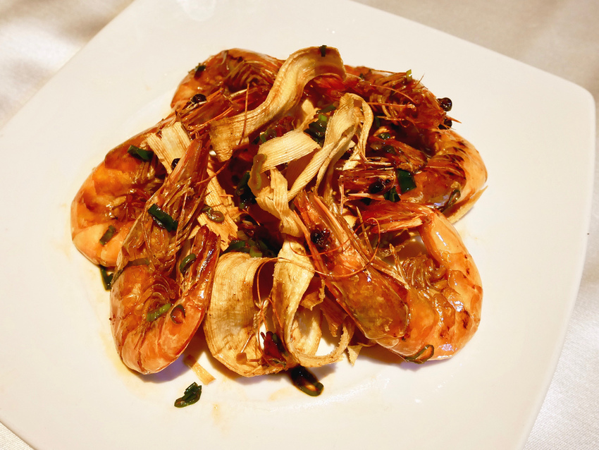 [台北內湖] 櫻桃鴨一鴨三吃片鴨秀 / 水源麗緻婚宴會館 / 烤鴨酥脆肥滋滋 / 母親節父親節吃好吃滿 / 吃櫻桃鴨不用去宜蘭