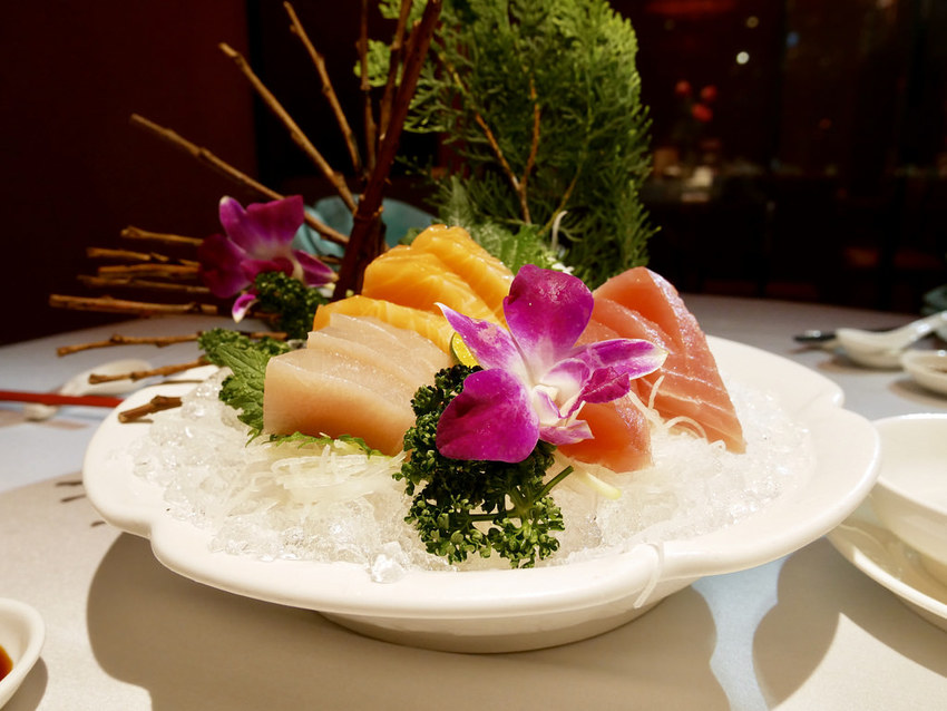 [台北內湖] 櫻桃鴨一鴨三吃片鴨秀 / 水源麗緻婚宴會館 / 烤鴨酥脆肥滋滋 / 母親節父親節吃好吃滿 / 吃櫻桃鴨不用去宜蘭