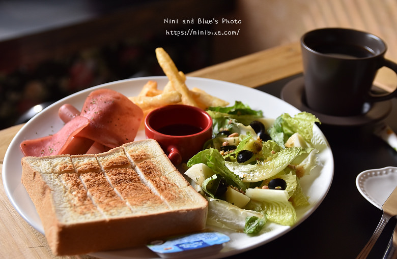 台中早午餐幕比咖啡13