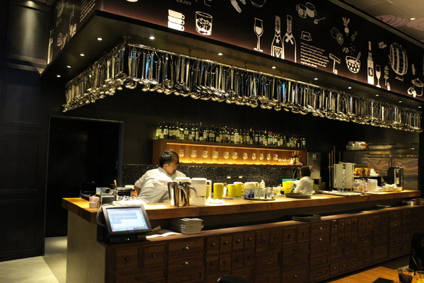 尼尼義大利餐廳(台茂店):桃園‧南崁/大份量義大利麵『NINI 尼尼義大利餐廳(台茂店)』台茂購物中心 尼尼義大利餐廳(台茂店):桃園‧南崁/大份量義大利麵『NINI 尼尼義大利餐廳(台茂店)』台茂購物中心