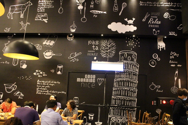 尼尼義大利餐廳(台茂店):桃園‧南崁/大份量義大利麵『NINI 尼尼義大利餐廳(台茂店)』台茂購物中心 尼尼義大利餐廳(台茂店):桃園‧南崁/大份量義大利麵『NINI 尼尼義大利餐廳(台茂店)』台茂購物中心