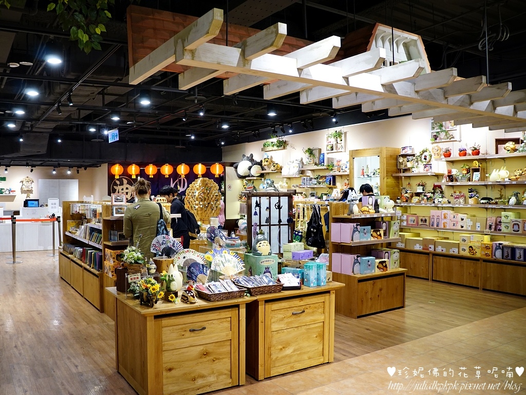 【台北-信义区】吉卜力工作室周边商品专卖店「橡子共和国信义店」att