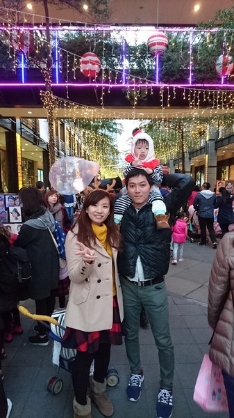 龍貓吉卜力專賣店「橡子共和國」：台北~橡子共和國~龍貓吉卜力專賣店~呆萌豆豆龍、貓巴士、無臉男公仔~拍到手軟不停歇~