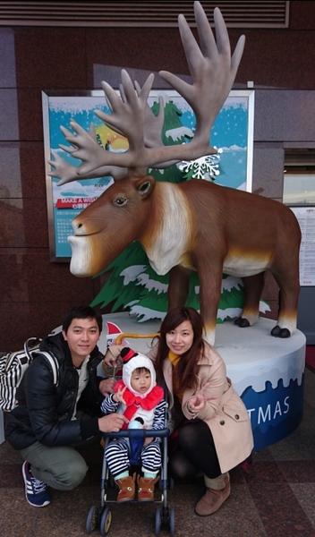 龍貓吉卜力專賣店「橡子共和國」：台北~橡子共和國~龍貓吉卜力專賣店~呆萌豆豆龍、貓巴士、無臉男公仔~拍到手軟不停歇~