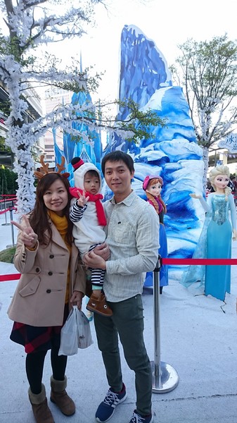 龍貓吉卜力專賣店「橡子共和國」：台北~橡子共和國~龍貓吉卜力專賣店~呆萌豆豆龍、貓巴士、無臉男公仔~拍到手軟不停歇~