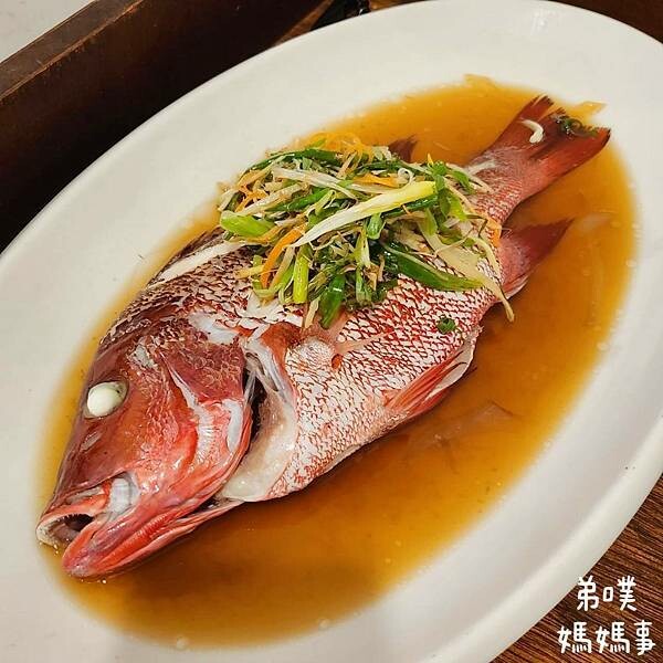 高雄市鳳山區【高雄‧鳳山】152番地│聚餐合菜超澎湃大碗公菜色,有包廂!