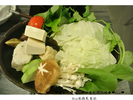 德也精緻涮涮鍋：【食記-體驗】oO。台北 中正區 德也精緻養生涮涮鍋   精緻又養生的火鍋，讓外食族有個好選擇!。o○。