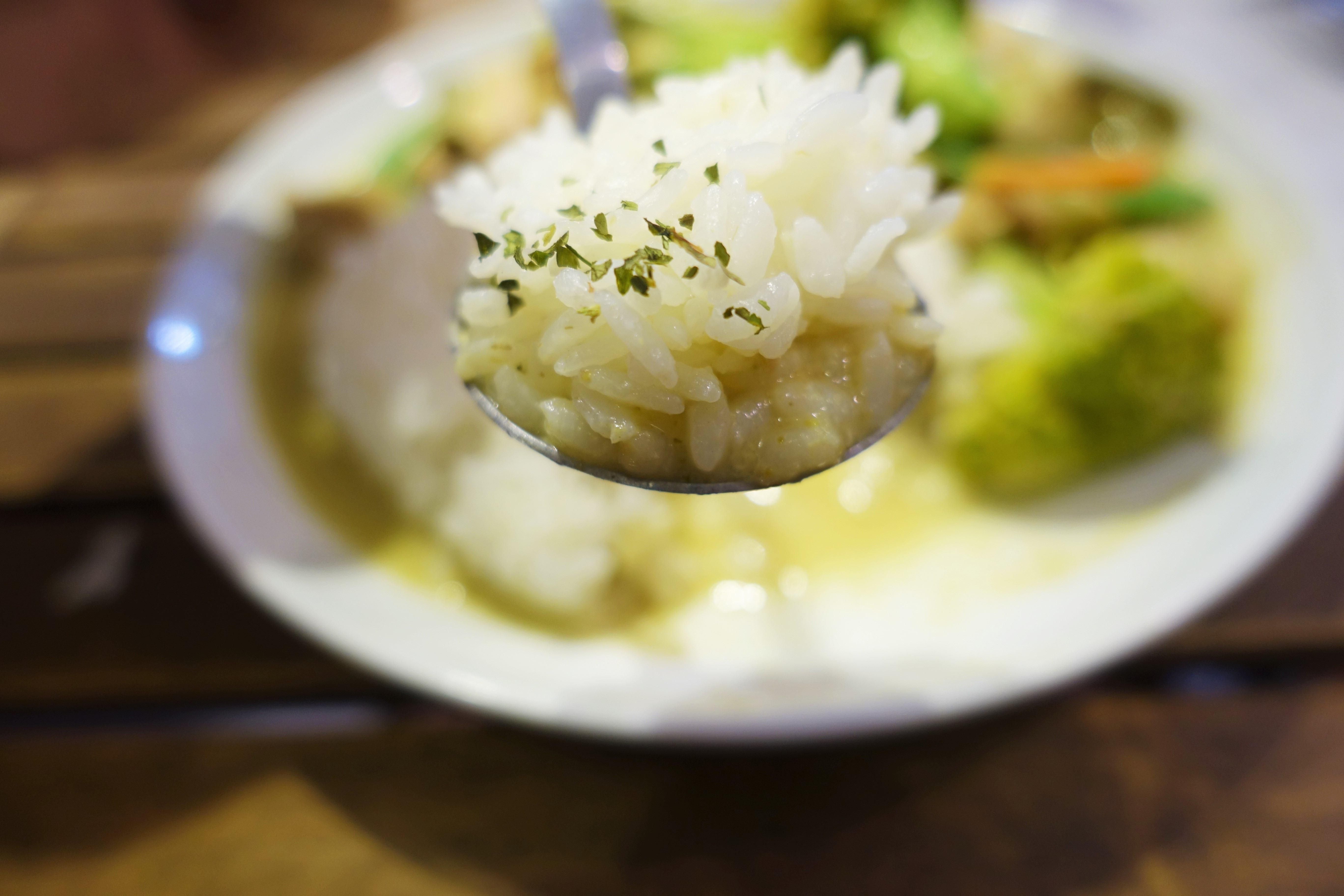 『捷運忠孝敦化站│仁愛圓環』LoveN 朗文咖啡(三訪)-CP值高商業午餐、沒營業會令人崩潰的上班族秘密基地