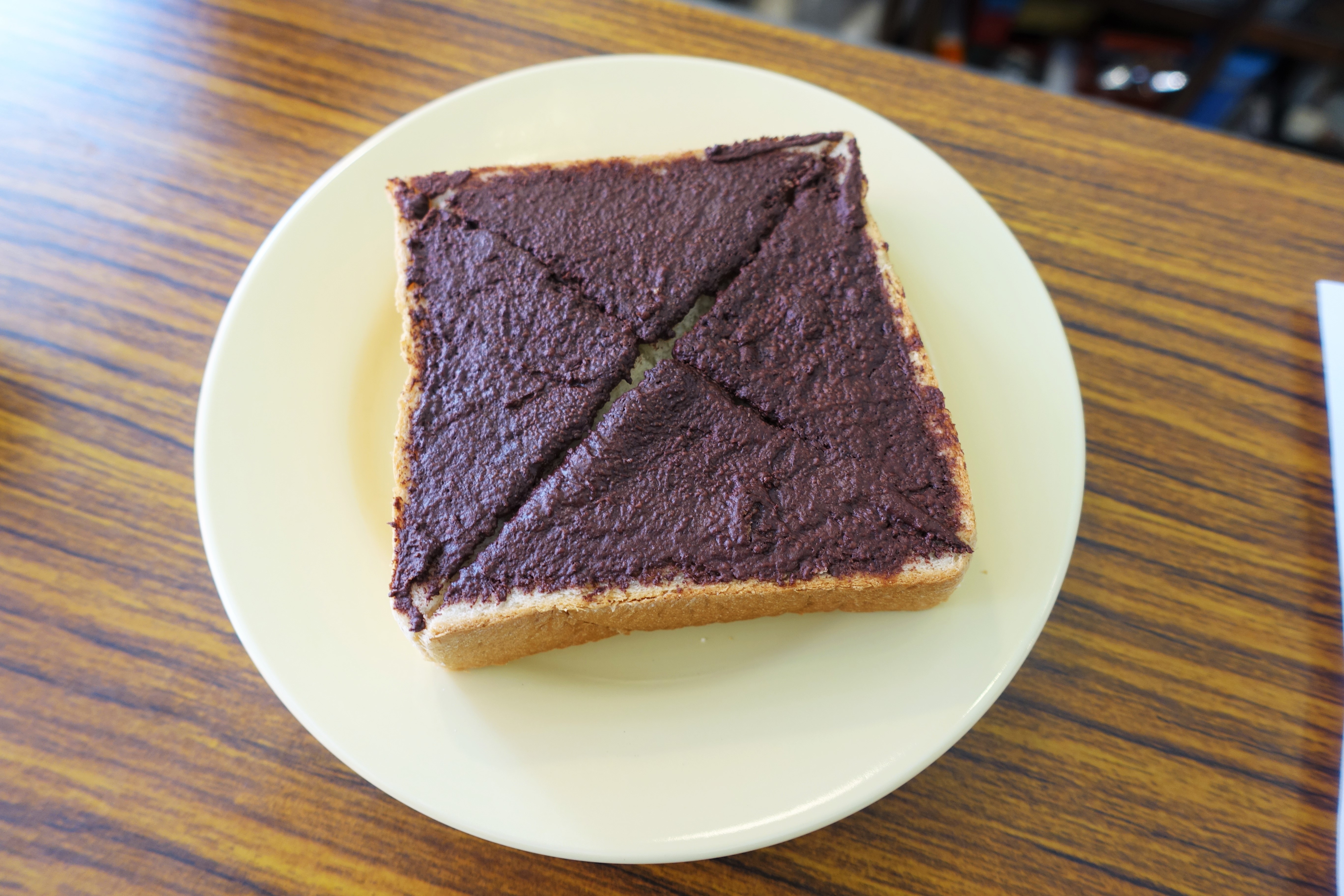 『捷運忠孝敦化站│仁愛圓環』LoveN 朗文咖啡(三訪)-CP值高商業午餐、沒營業會令人崩潰的上班族秘密基地