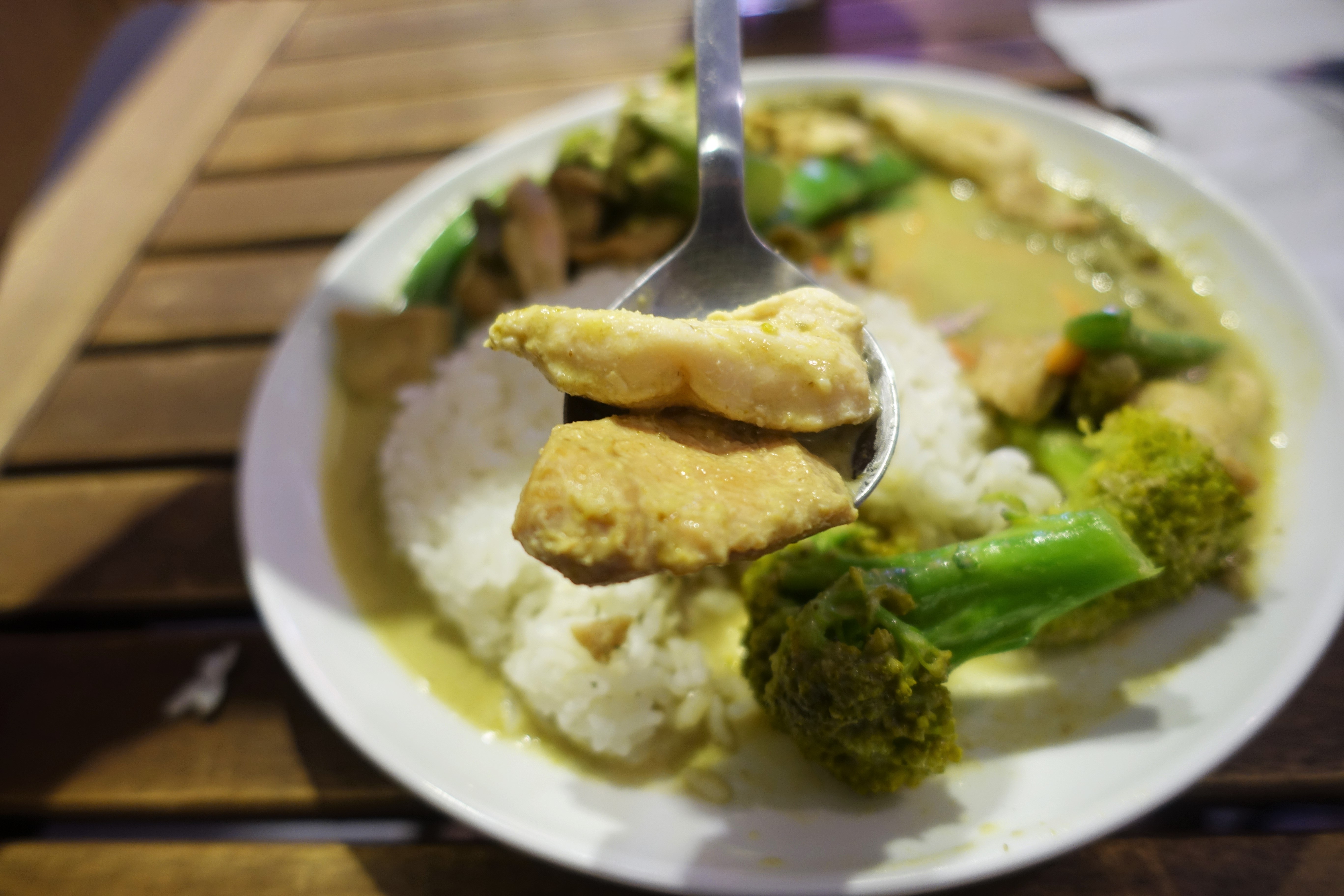 『捷運忠孝敦化站│仁愛圓環』LoveN 朗文咖啡(三訪)-CP值高商業午餐、沒營業會令人崩潰的上班族秘密基地