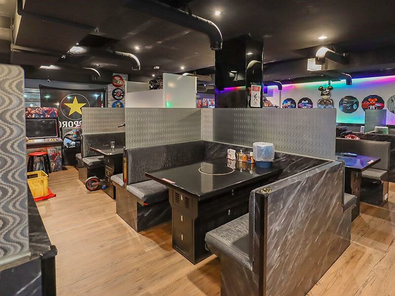 興南夜市宵夜推薦,亂烤串燒30元起超平價,中和美食推薦。