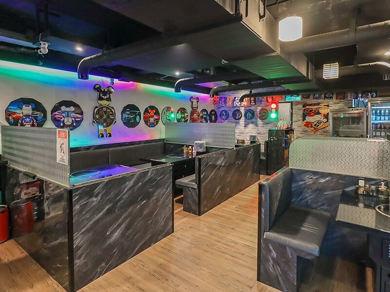 興南夜市宵夜推薦,亂烤串燒30元起超平價,中和美食推薦。