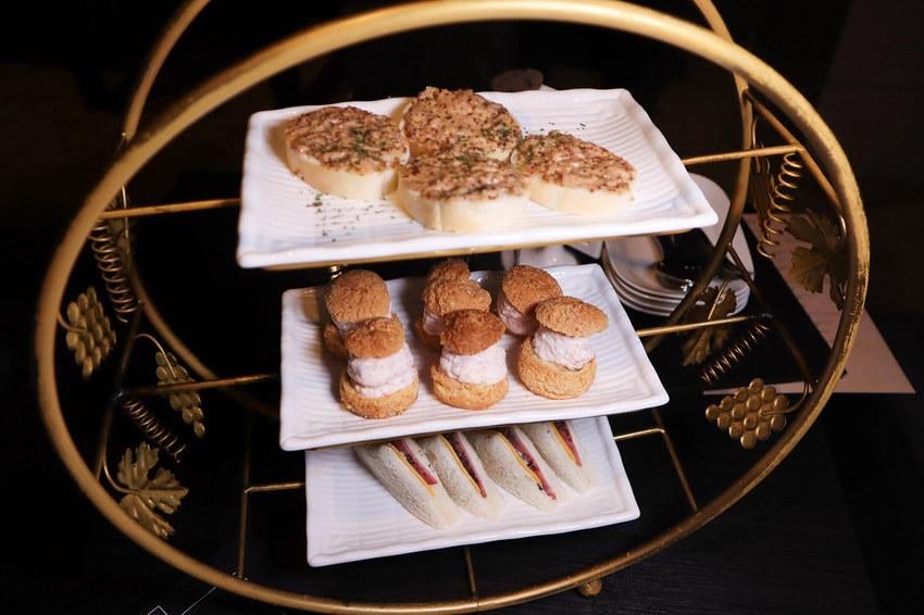 Elfin Restaurant & Lounge (19)