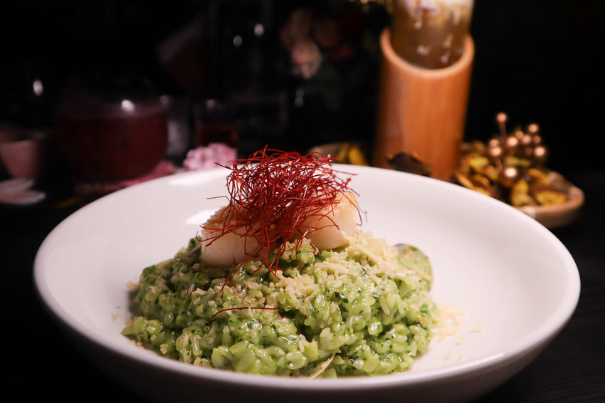 Elfin Restaurant & Lounge (75)