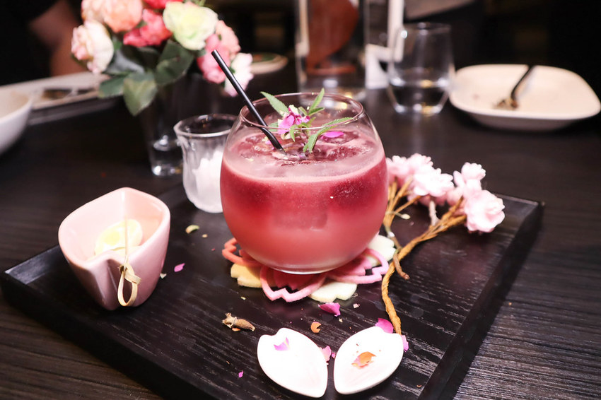 Elfin Restaurant & Lounge (50)