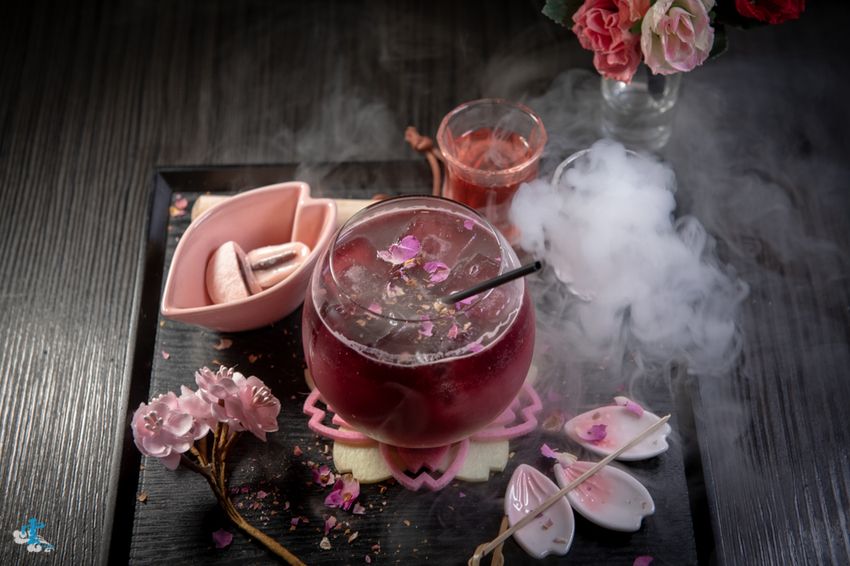 台北東區餐酒館》Elfin Restaurant & Lounge - 精靈魔幻調酒 好友小酌相聚 情人甜蜜浪漫時光 - 時空幻境 凌雲江海清